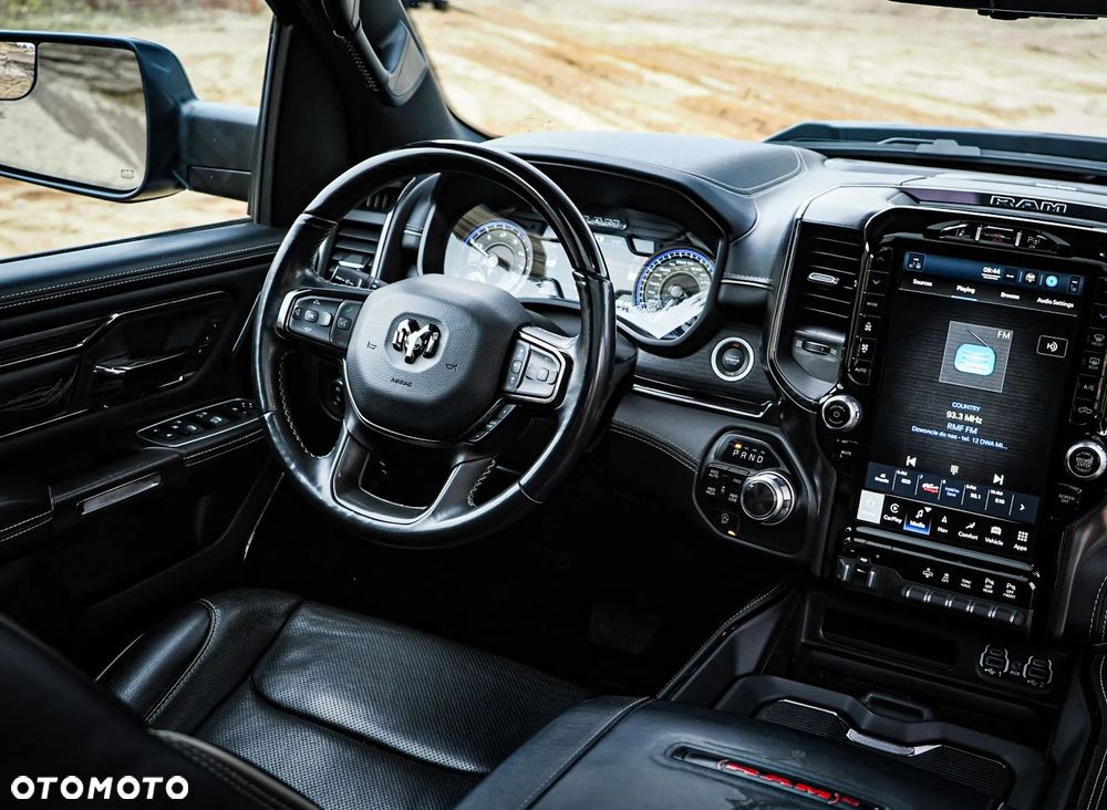 RAM 1500 5.7 eTorque Crew Cab Shortbed Limited Black - 10