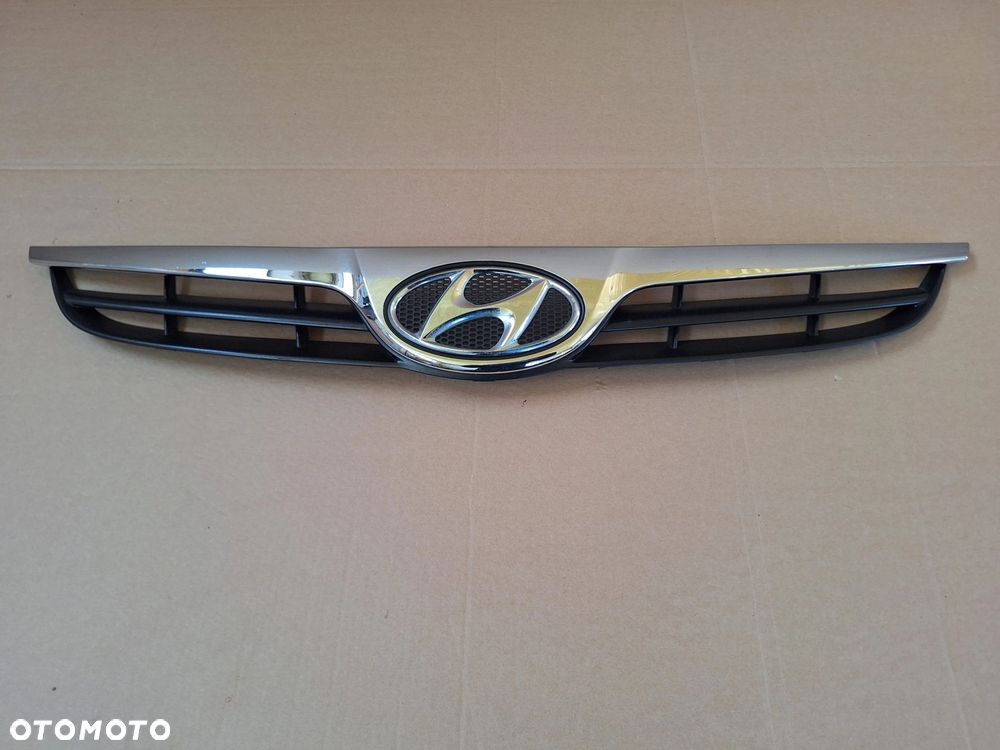 HYUNDAI i20 I GRILL ATRAPA+ KRATKA ŚRODKOWA W ZDERZAK PRZÓD 86561-J1000 86351-1J000 - 3