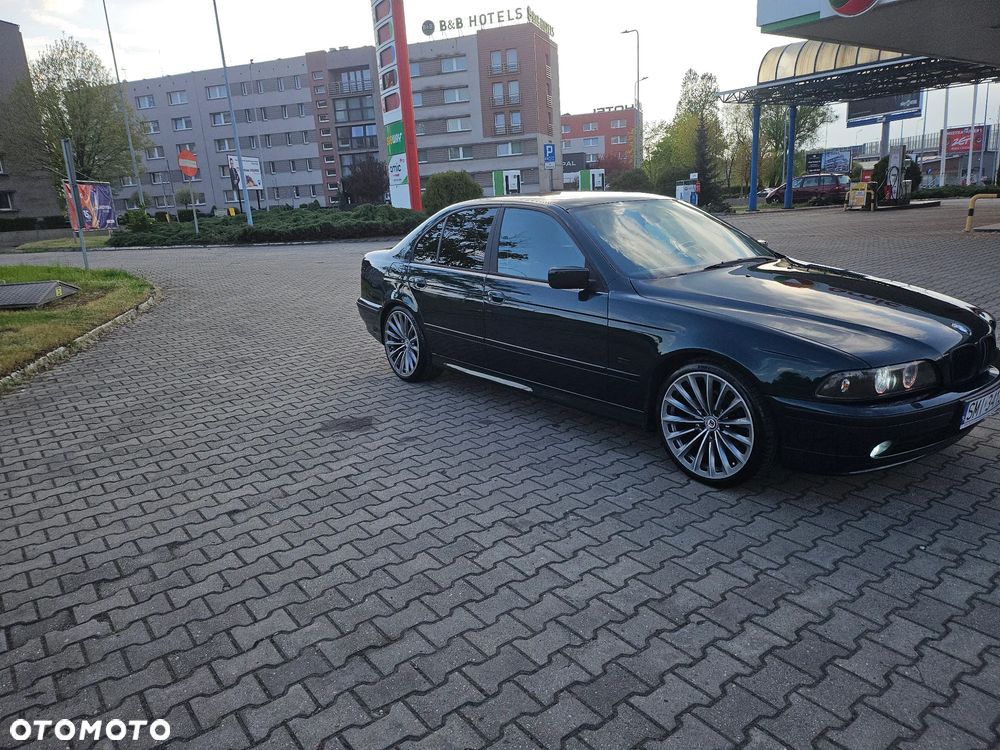 BMW Seria 5 525i - 4