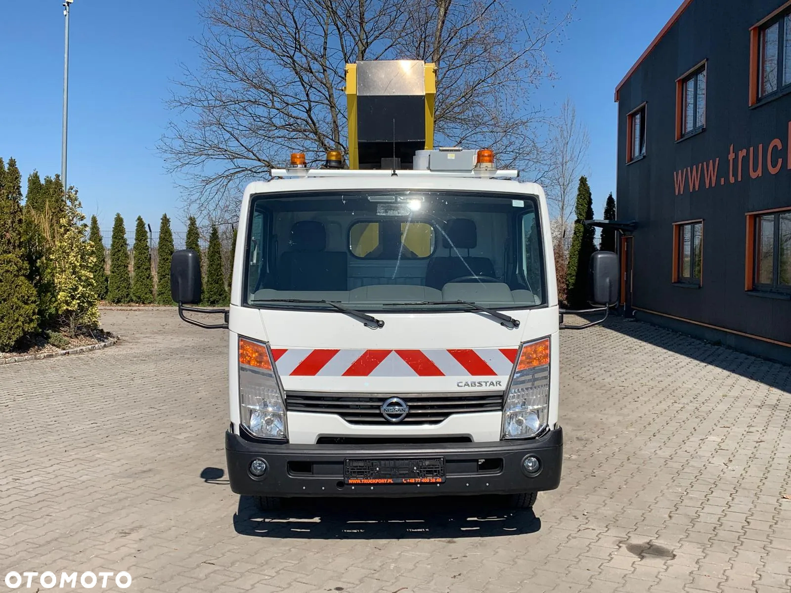 Nissan NISSAN CABSTAR 4x2 EURO6 PODNOŚNIK KOSZOWY - 3