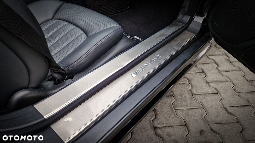 Mercedes-Benz SL 63 AMG SPEEDSHIFT MCT - 11