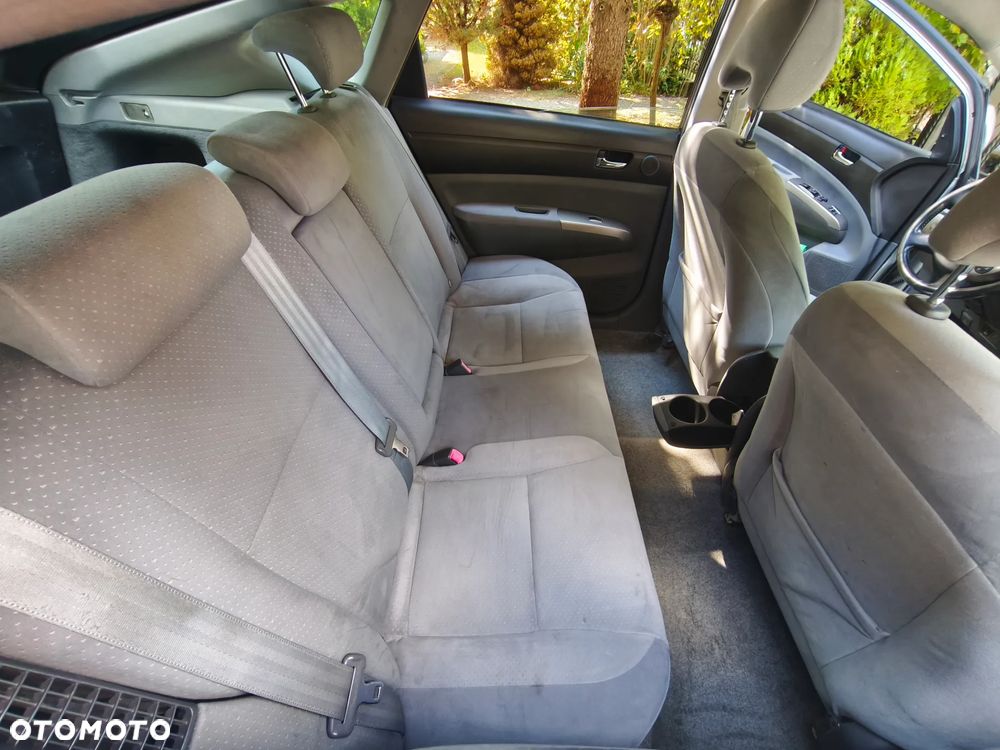 Toyota Prius - 5