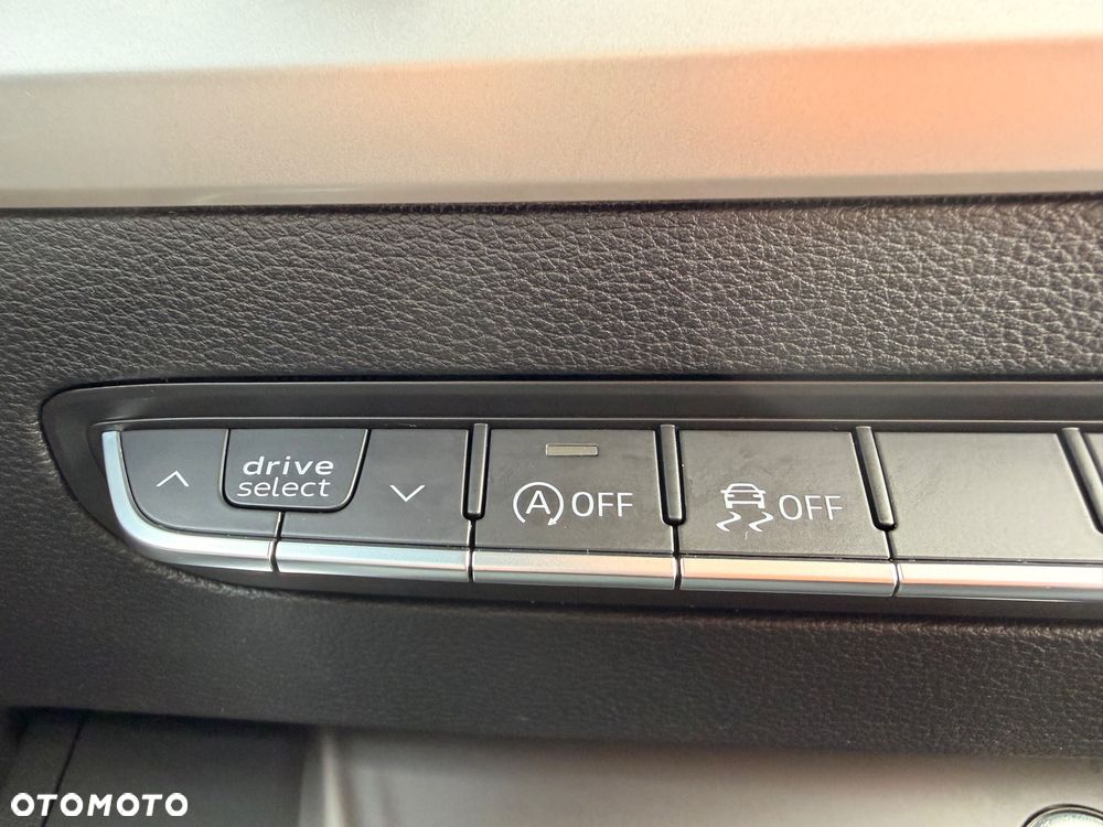Audi A4 Avant 40 TFSI S tronic S line - 18