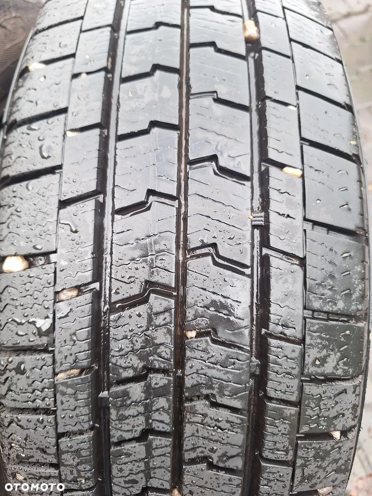 OPONY 215/65R16C Goodyear Cargo UltraGrip  M+S - 3