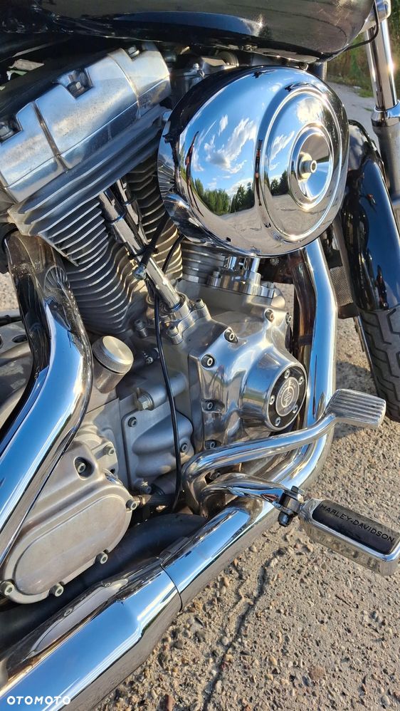 Harley-Davidson Dyna - 6