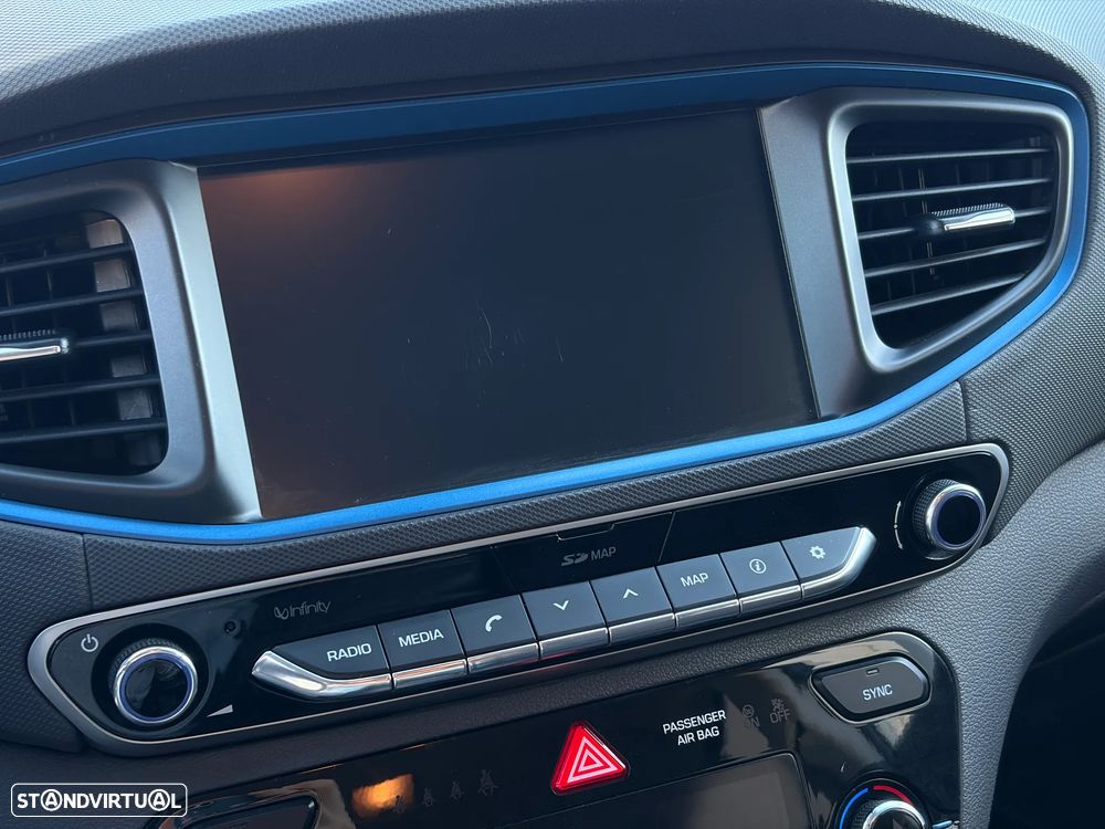 Hyundai Ioniq 1.6 GDI HEV Hybrid Tech - 35