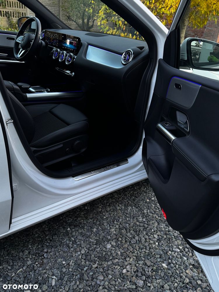 Mercedes-Benz Klasa B 200 7G-DCT Edition 19 - 22