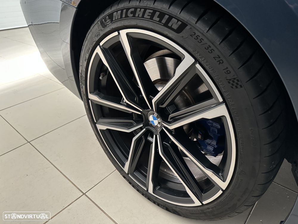 BMW M440 i xDrive - 16