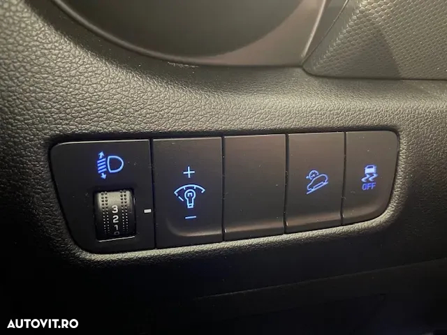 Hyundai KONA 1.0 T-GDI 120 CP 7 DCT 2WD Highway - 33