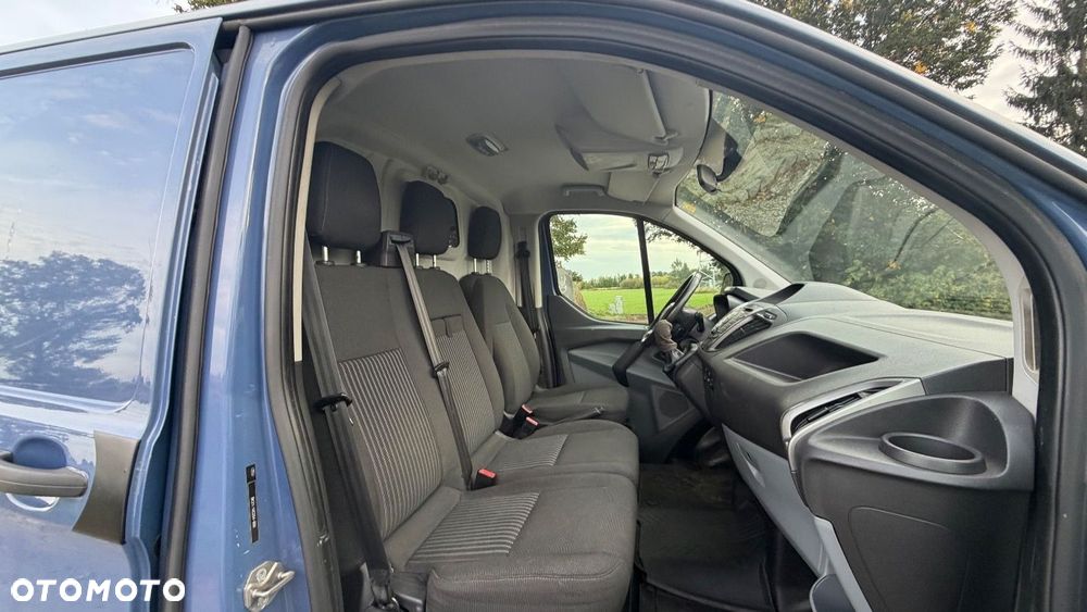 Ford TRANSIT CUSTOM - 19