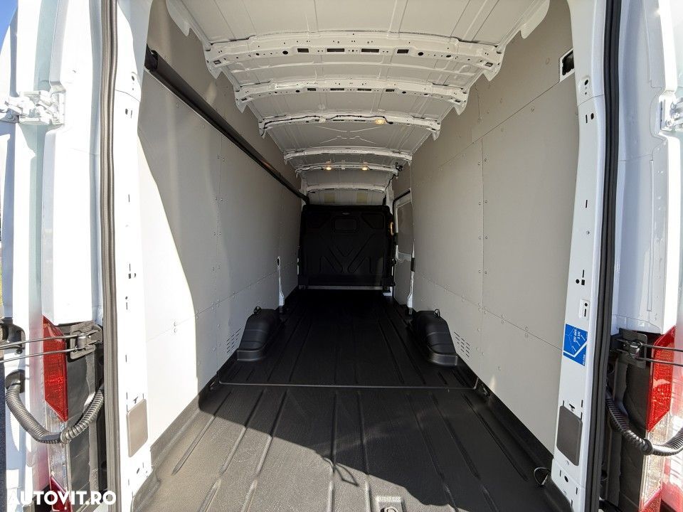 Ford Transit - 10