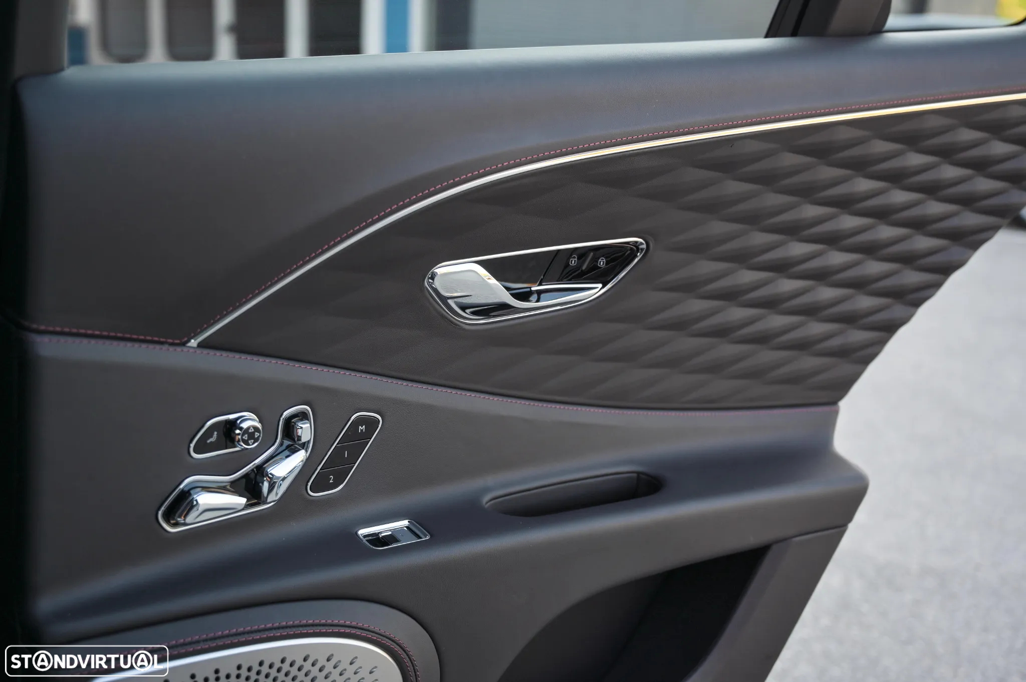 Bentley Flying Spur Hybrid - 30
