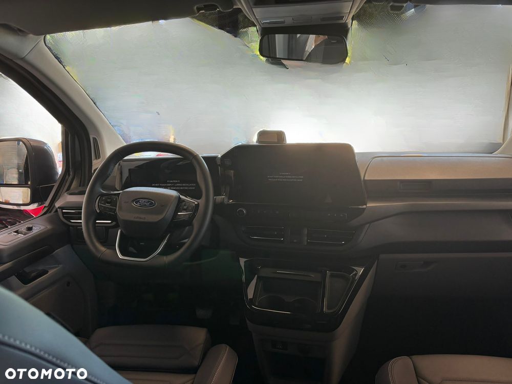 Ford Tourneo Custom - 7