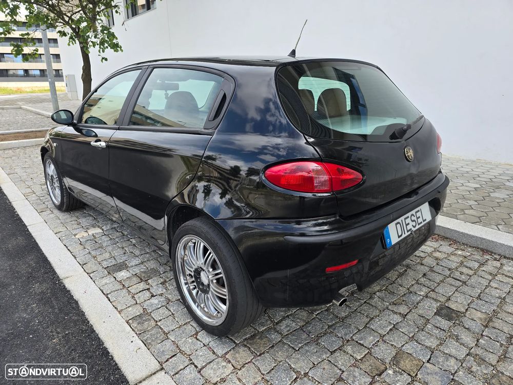 Alfa Romeo 147 1.9 JTD Plus - 12
