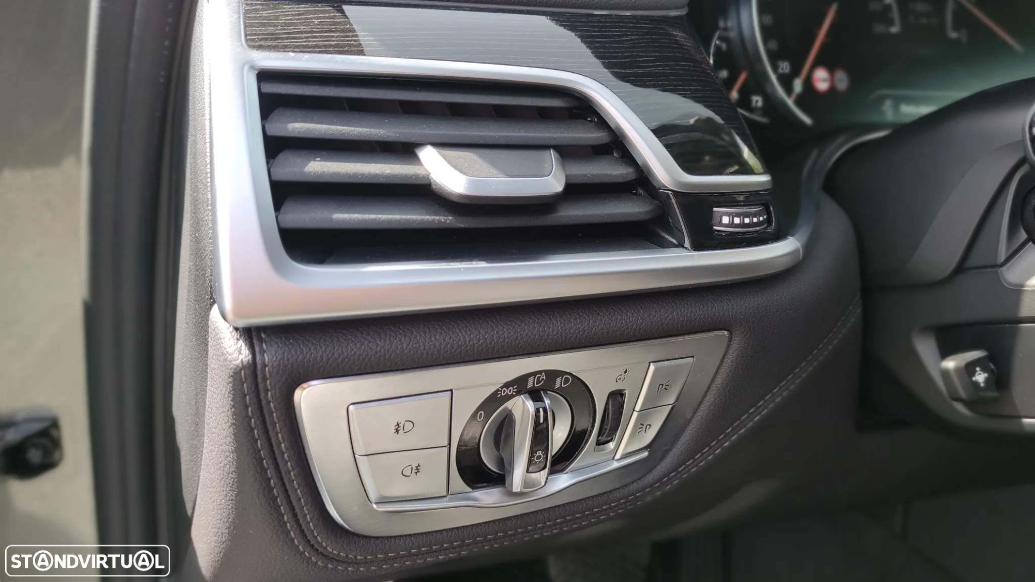 BMW 730 d Pack M - 35