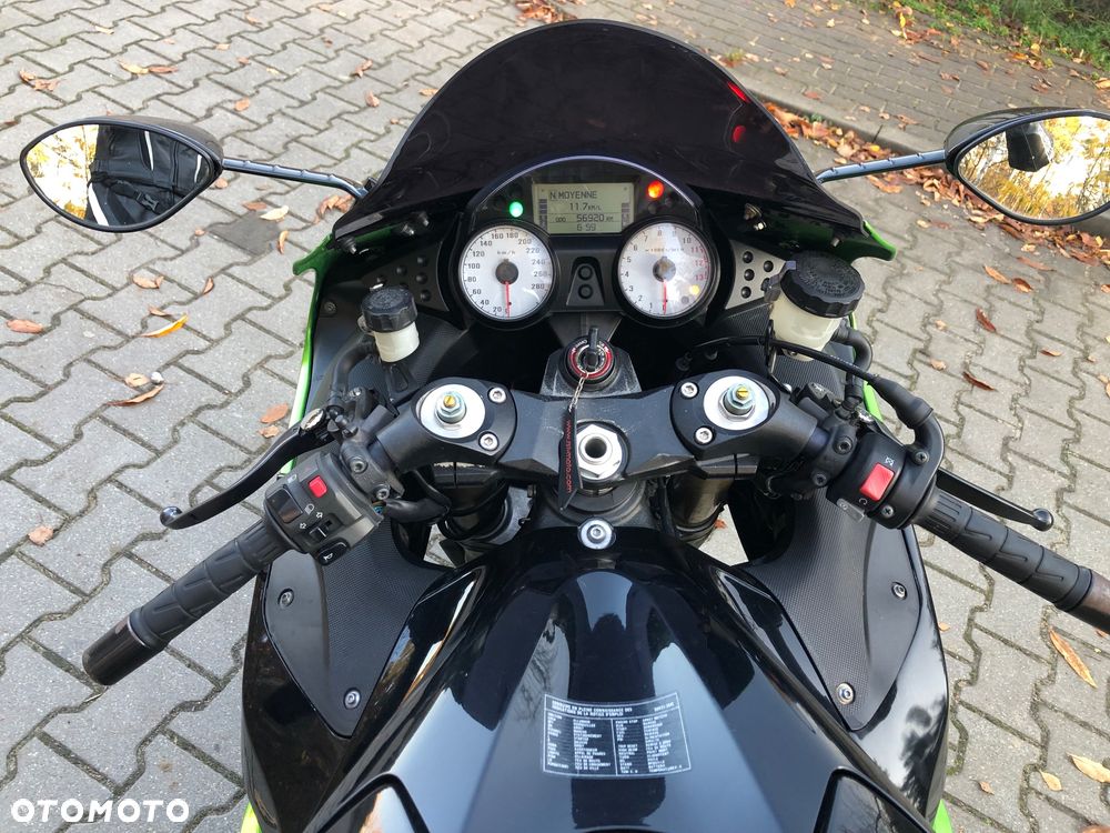 Kawasaki ZZR - 8