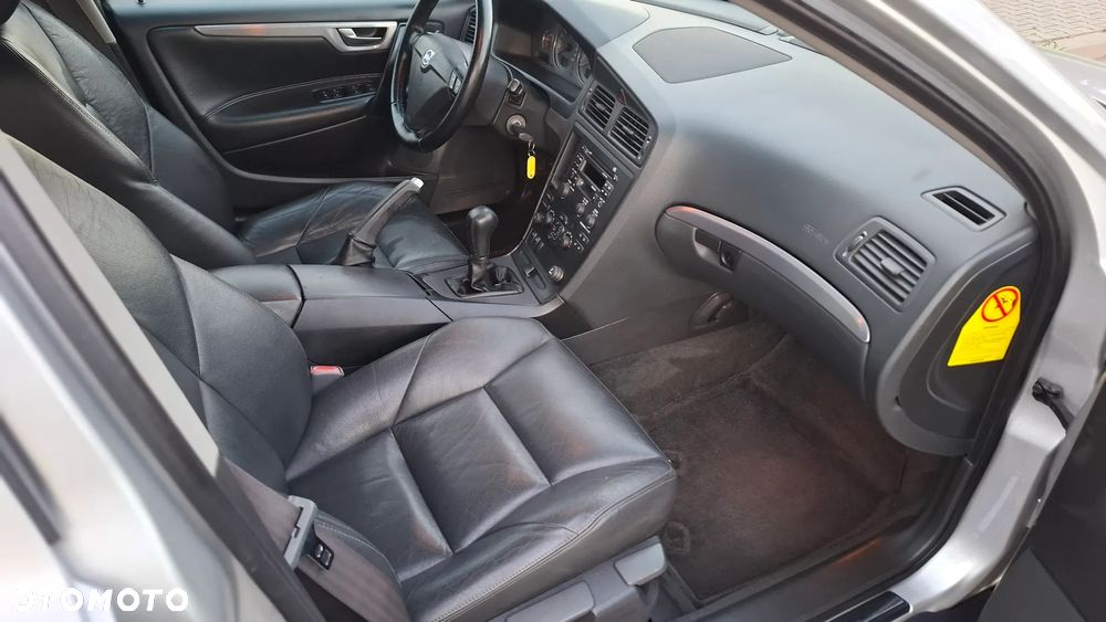 Volvo S60 2.4 Momentum - 7