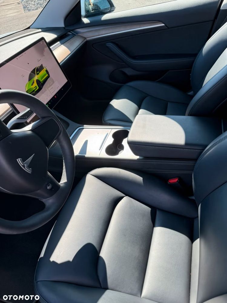 Tesla Model 3 Langstreckenbatterie Allradantrieb Dual Motor - 17