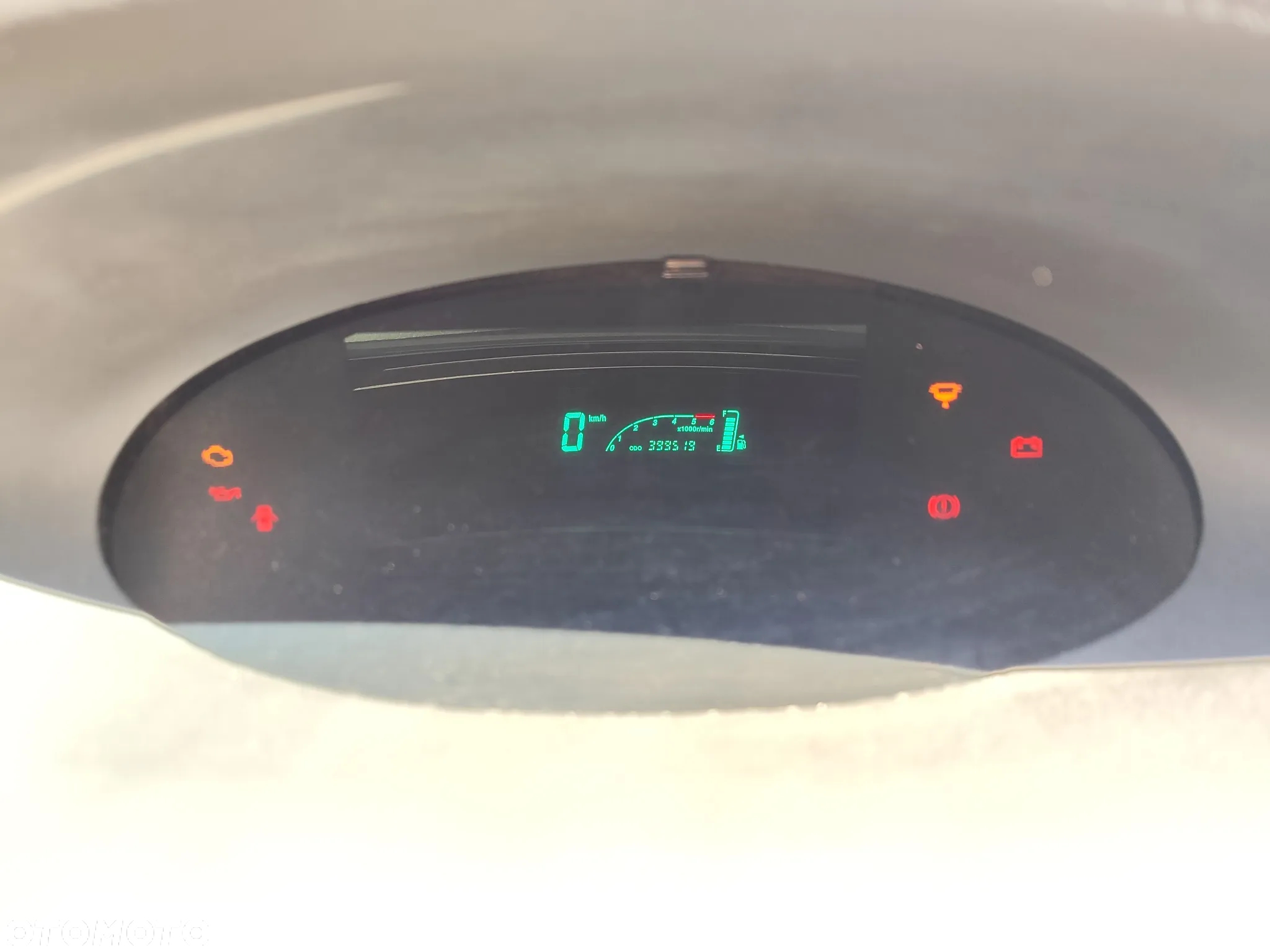 Toyota Yaris - 10