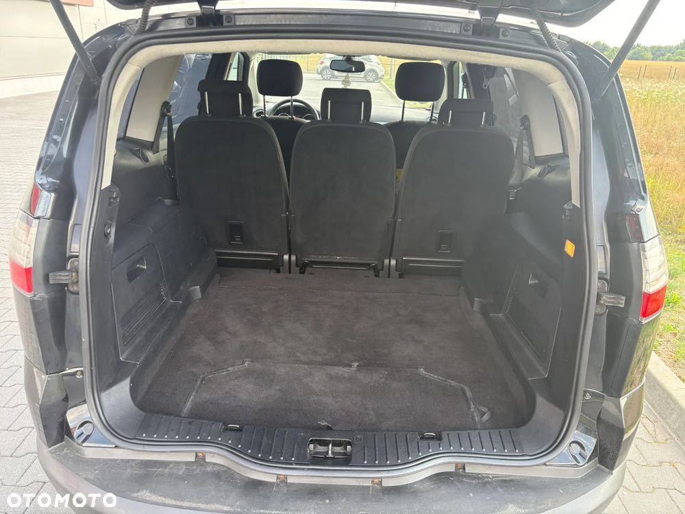 Ford S-Max - 9