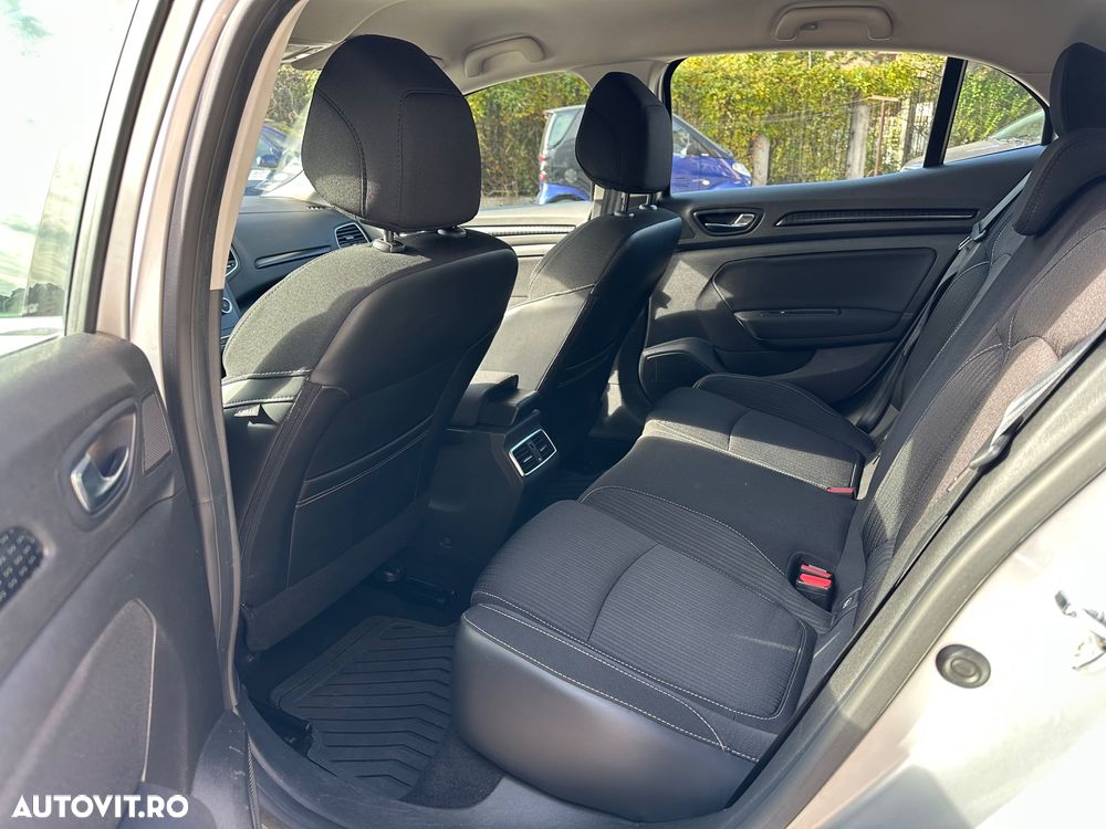 Renault Megane - 10
