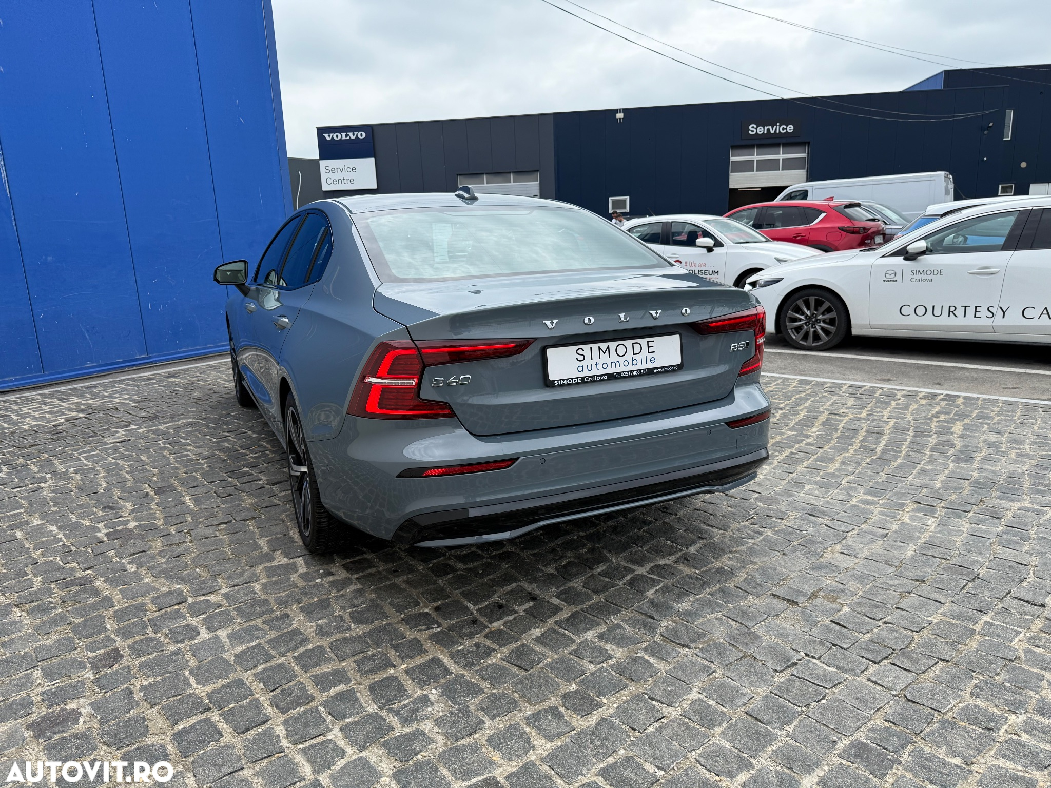 Volvo S60 B5 B AWD Ultimate Dark - 8