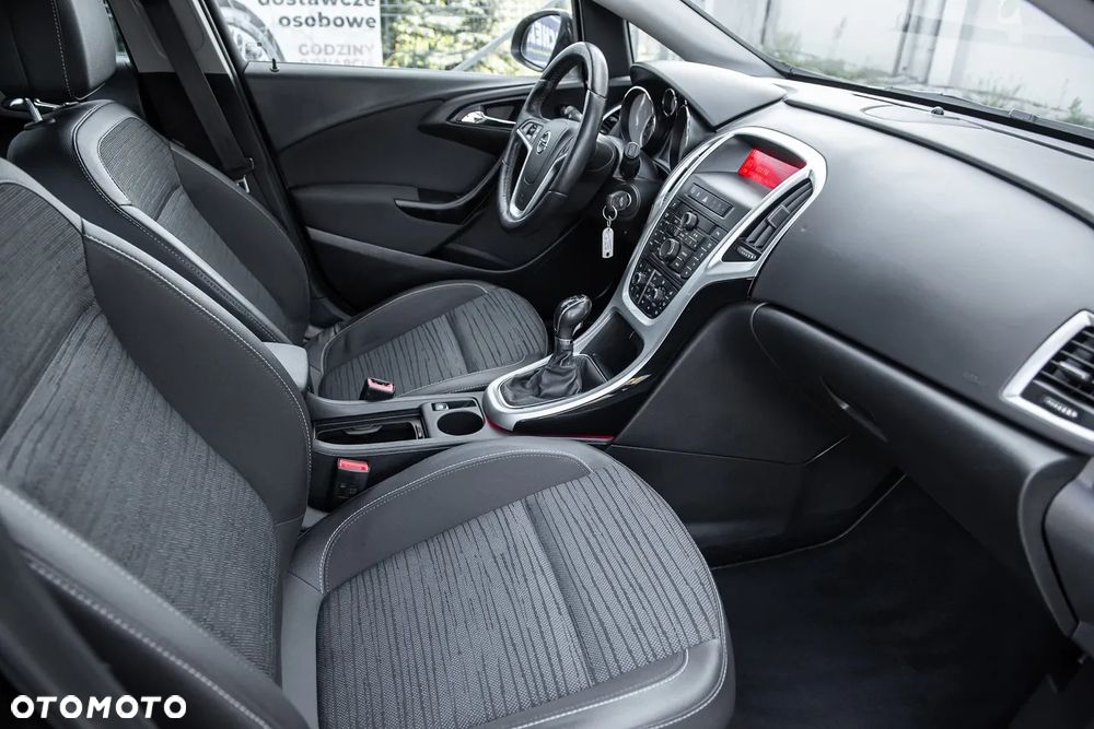 Opel Astra 1.4 Turbo Style - 27