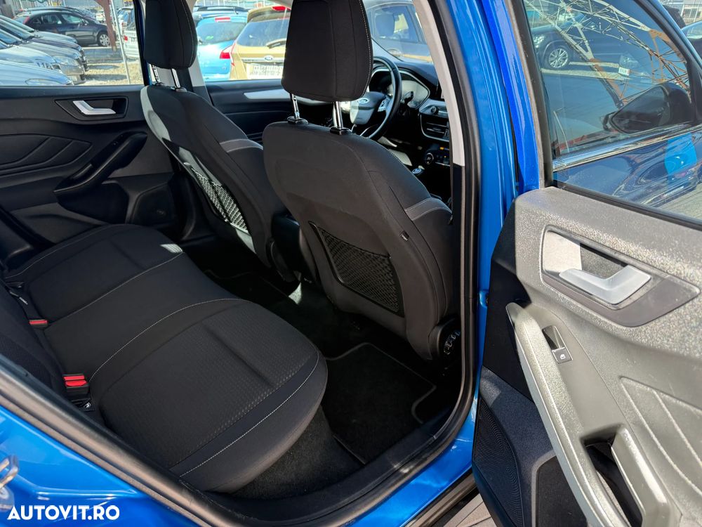 Ford Focus - 15