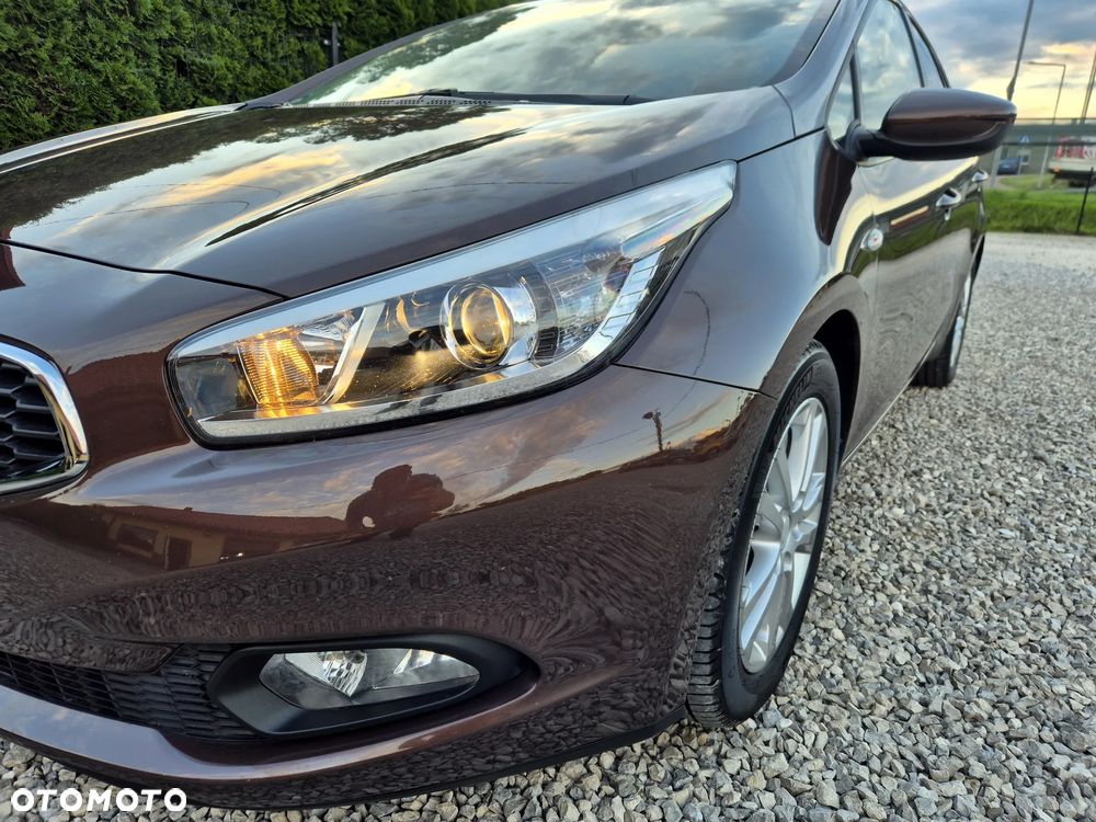 Kia Ceed 1.4 CVVT Attract plus - 12