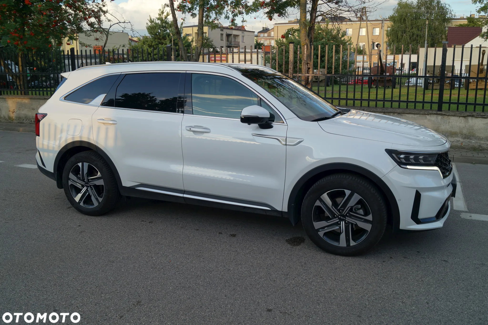 Kia Sorento 1.6T-GDI PHEV AWD OPF Platinum - 13