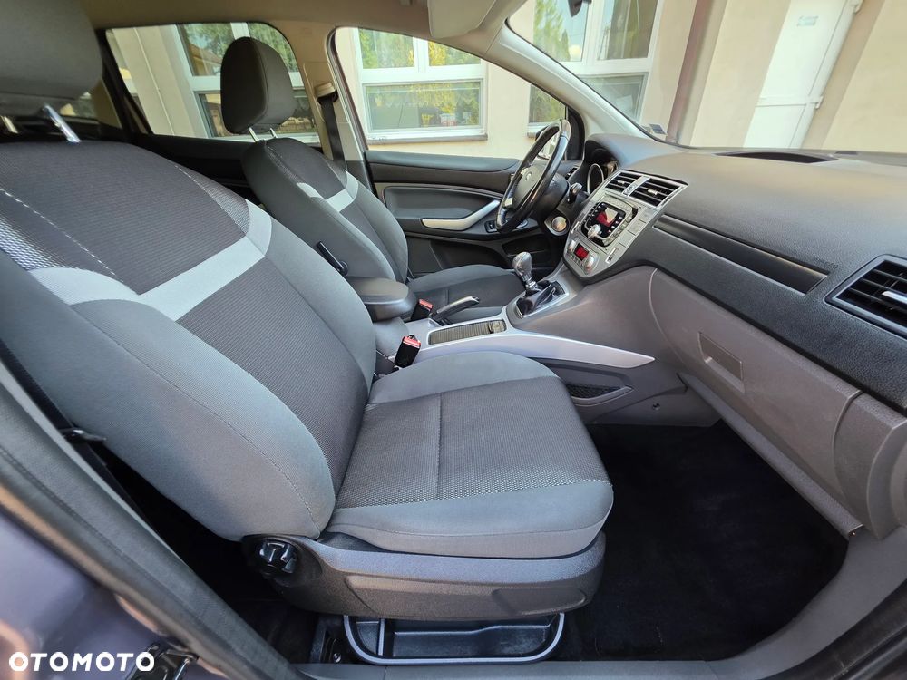 Ford Kuga 2.0 TDCi 4x4 Trend - 32