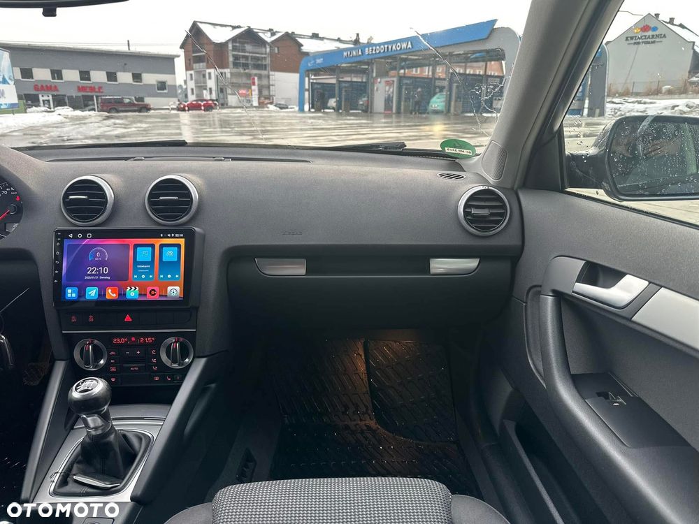 Audi A3 Sportback 2.0 TDI DPF Ambiente - 14