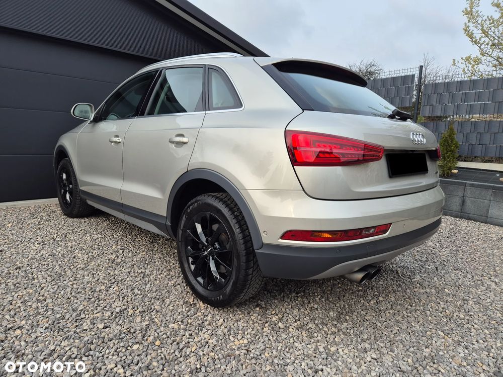 Audi Q3 2.0 TFSI Quattro S tronic design - 4