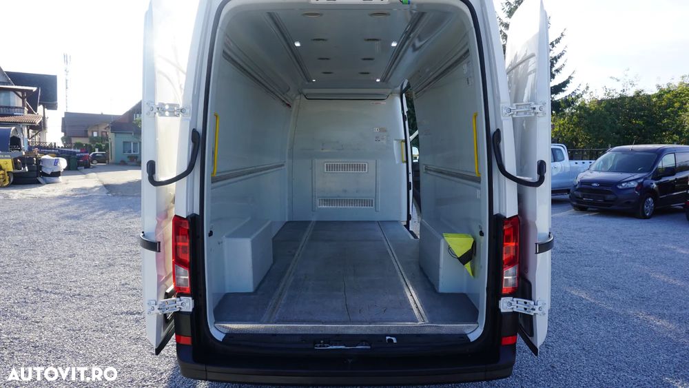 Volkswagen CRAFTER IZOTERMA - 10