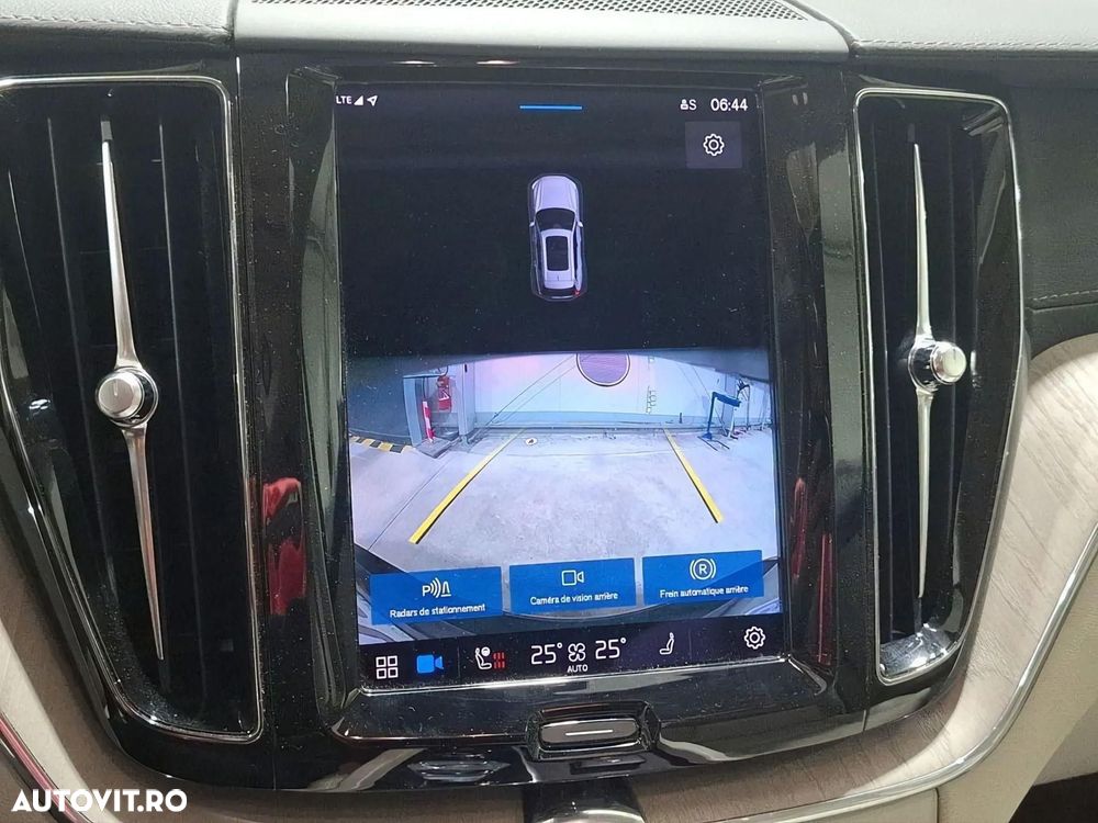 Volvo XC 60 T6 AWD Recharge Plus Bright - 6