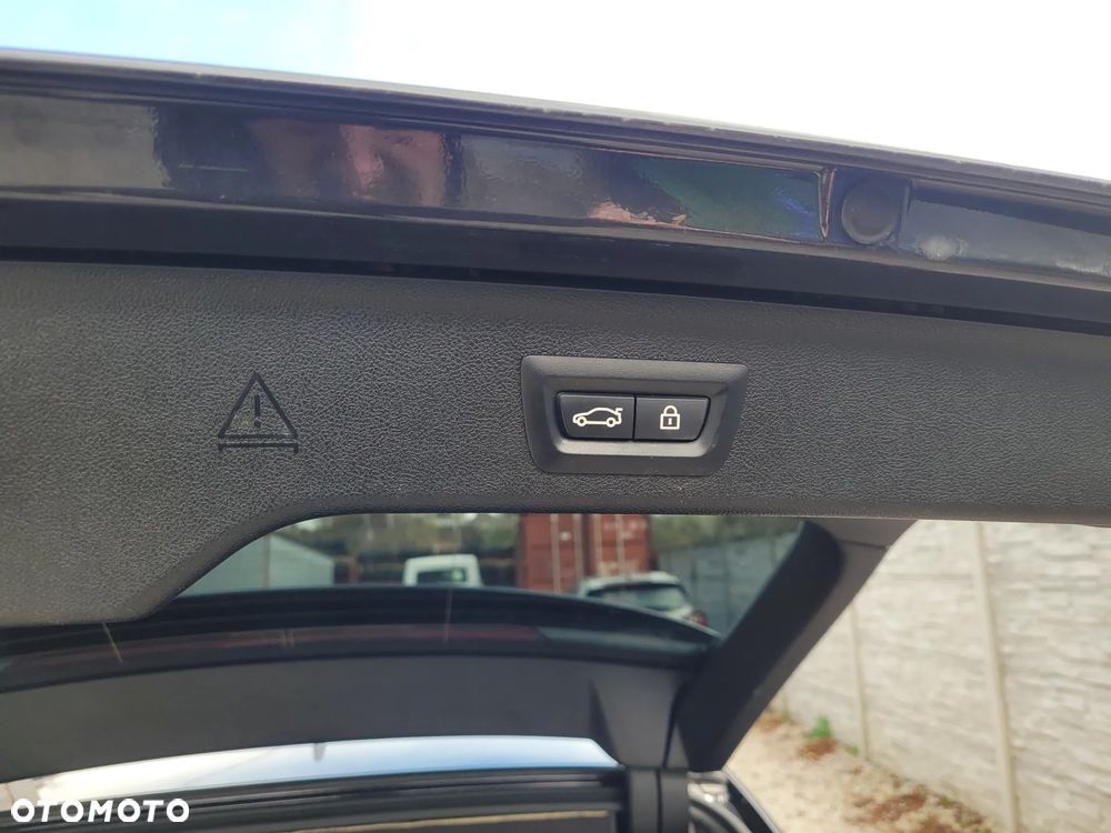 BMW Seria 5 520d xDrive Sport Line - 18