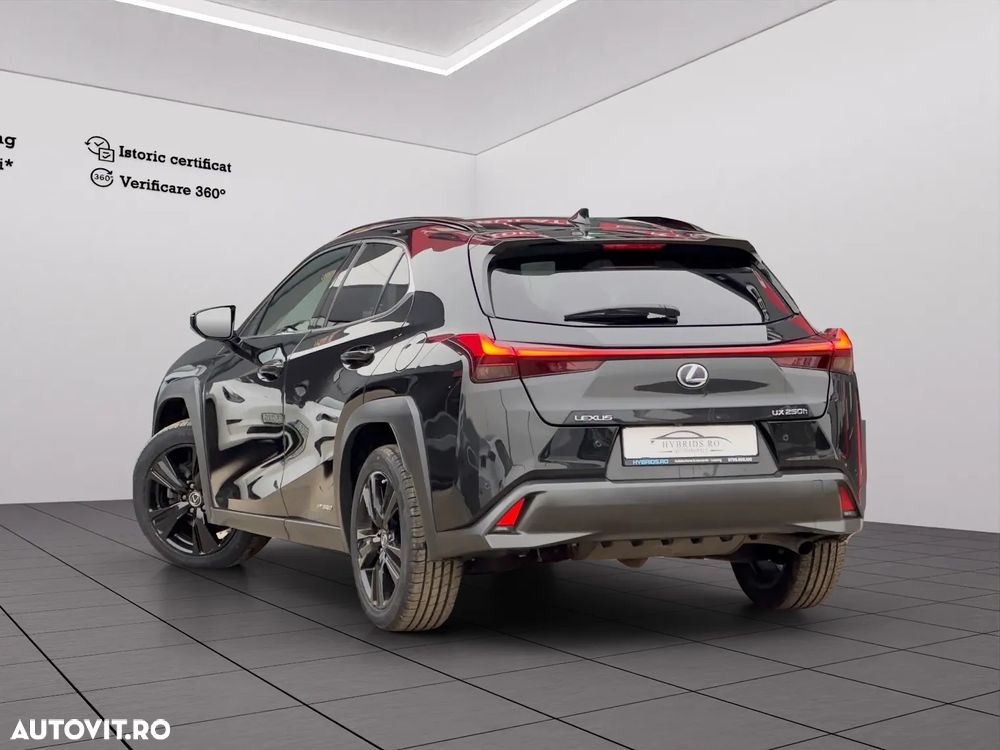 Lexus UX 250h Executive Line - 3