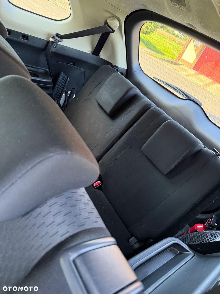 Mitsubishi Outlander 2.2 DID Instyle Navi - 12