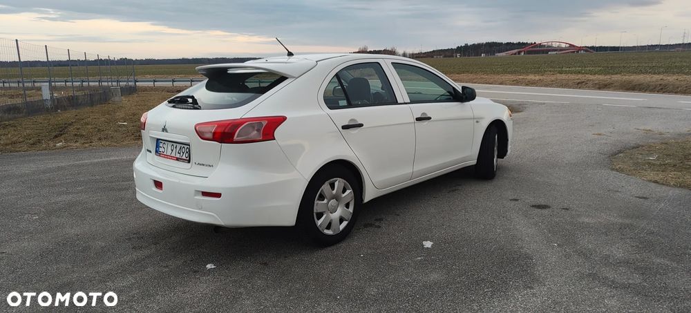 Mitsubishi Lancer 1.5 - 3