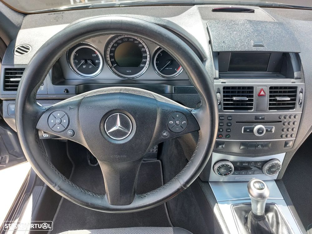 Mercedes-Benz C 250 Station CDI DPF BlueEFFICIENCY Avantgarde - 21