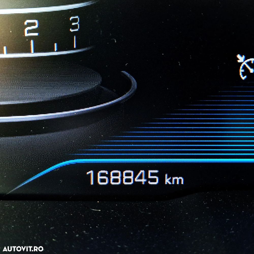 Peugeot 3008 1.6 BlueHDI S&S Allure - 15