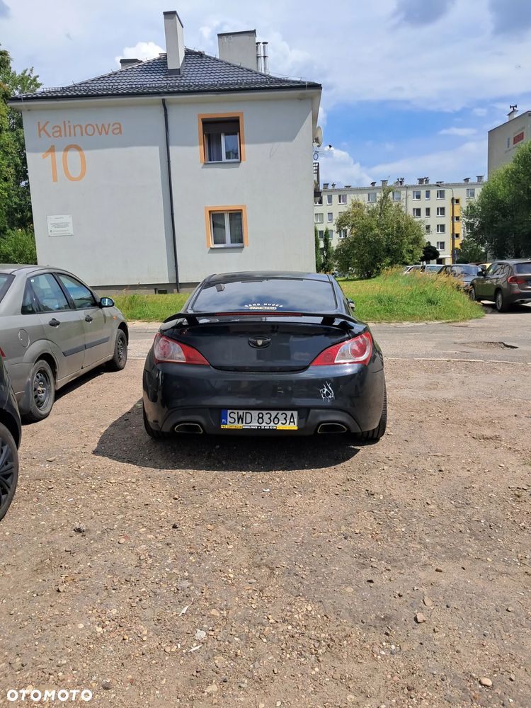 Hyundai Genesis - 3
