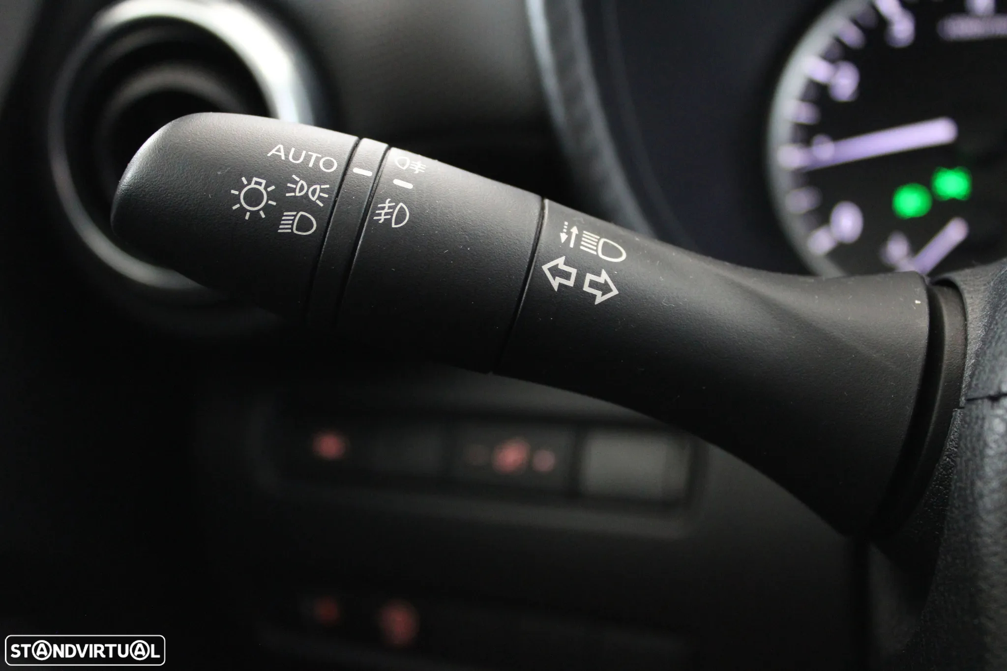 Nissan Juke 1.0 DIG-T N-Connecta - 11