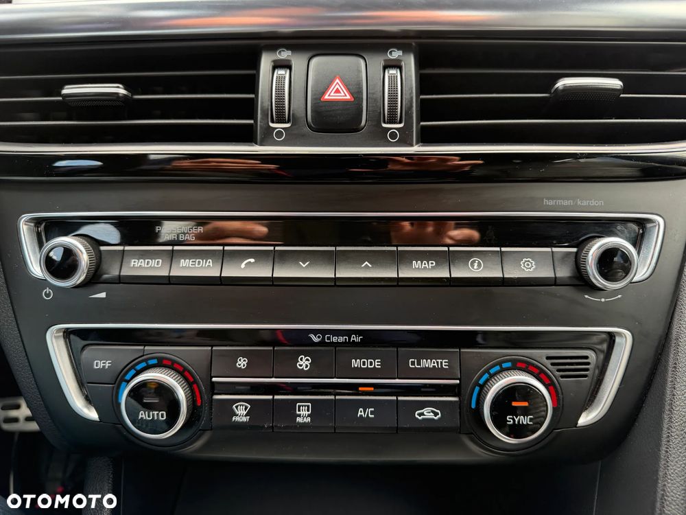 Kia Optima - 16