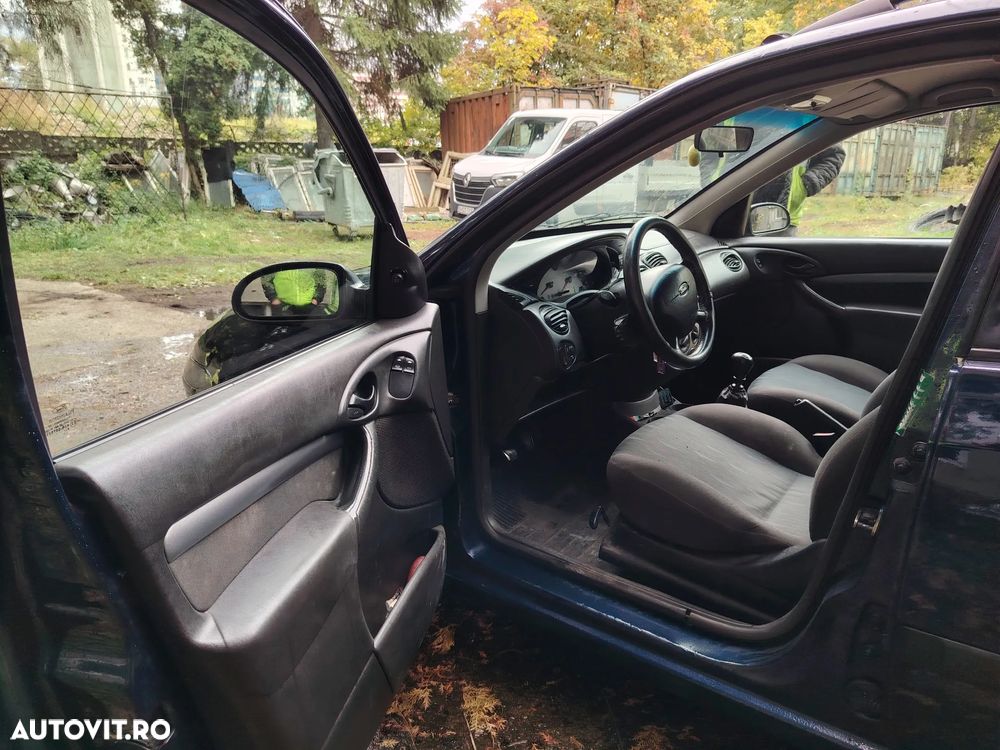 Ford Focus 1.8TDDI - 11