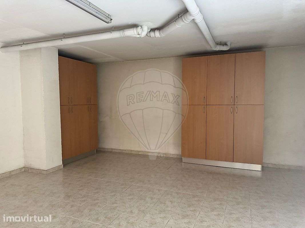 Garagem  para arrendamento - Grande imagem: 5/10