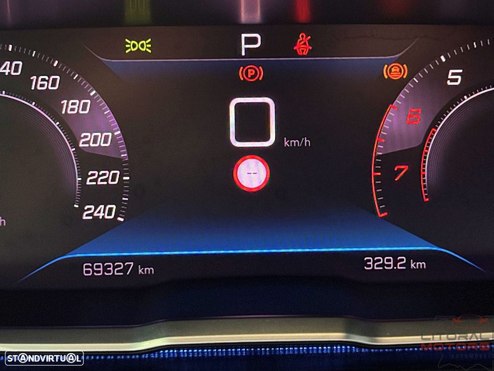 Peugeot 3008 1.2 PureTech GT EAT8 - 26