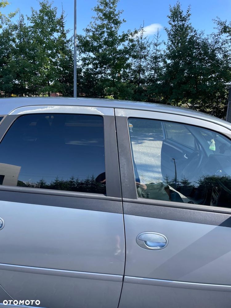 Opel Meriva - 8