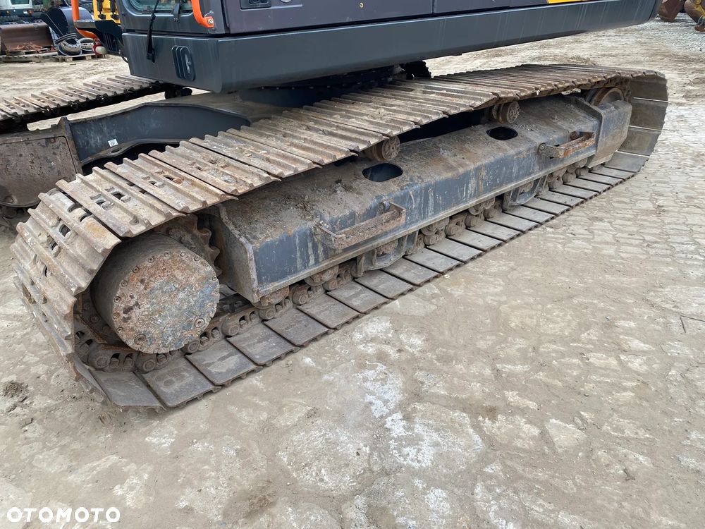 Volvo EC220EL, 4400 MTH, ROTOTILT, RAMIĘ 3X ŁAMANE, 2019 ROK, - 32