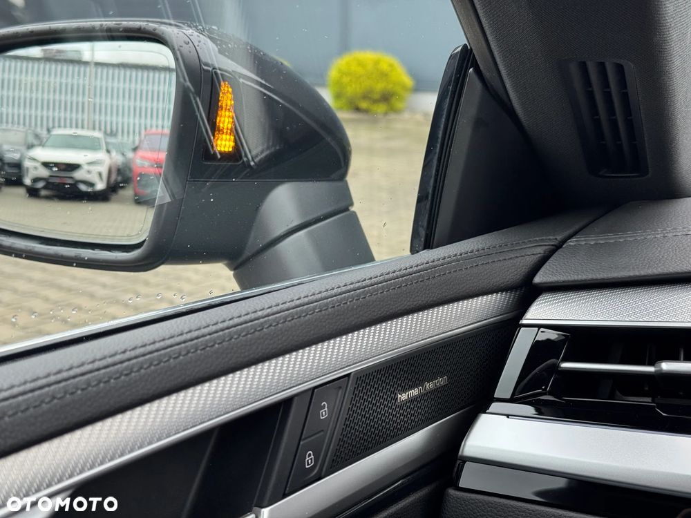 Volkswagen Arteon 2.0 TDI SCR 4Motion DSG R-Line - 30